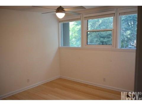 1069 5th Avenue Nw Ct NW, Hickory, NC 28601 photo 5