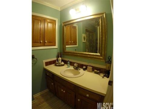 476 17th Avenue Ne Dr NE, Hickory, NC 28601 photo 9