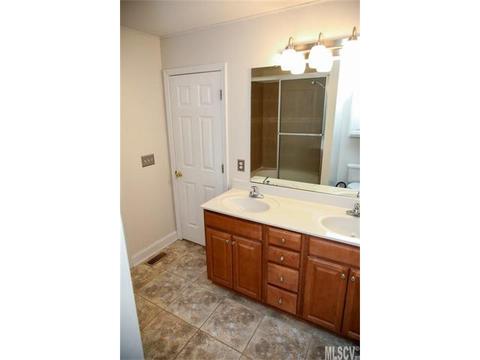 1491 Mayfair Dr, Conover, NC 28613 photo 8