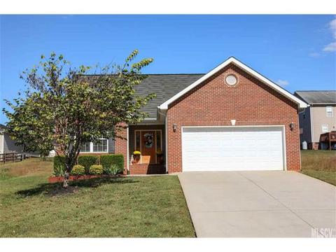 1491 Mayfair Dr, Conover, NC 28613 photo 1