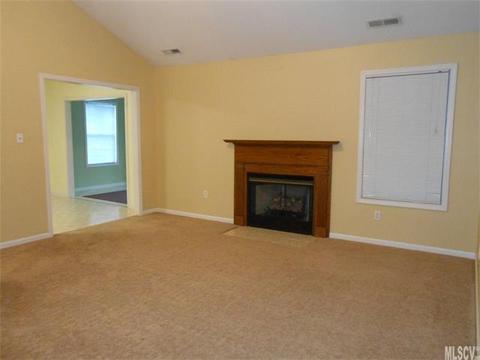 2003 Sugar Maple Ln, Conover, NC 28613 photo 2