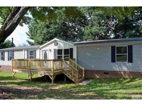 2881 Goble Rd, Hiddenite, NC 28636 photo 1