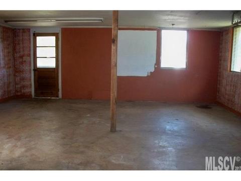 618 28th Avenue Ne Ct NE, Hickory, NC 28601 photo 6