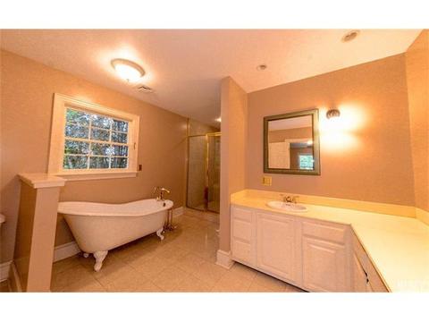 604 8th St, Conover, NC 28613 photo 6