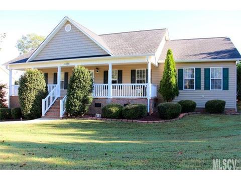 3375 48th Ave Ln, Hickory, NC 28601 photo 1