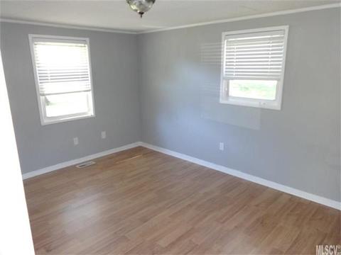 4146 River Rd, Hickory, NC 28602 photo 10