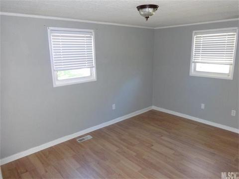4146 River Rd, Hickory, NC 28602 photo 3