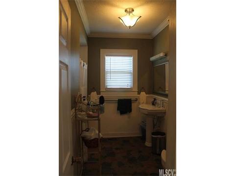 405 E Main St, Morganton, NC 28655 photo 3