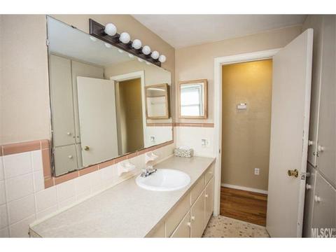 1827 Noah Path, Conover, NC 28613 photo 3
