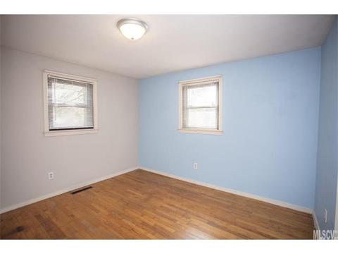1827 Noah Path, Conover, NC 28613 photo 4