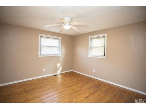 1827 Noah Path, Conover, NC 28613 photo 5