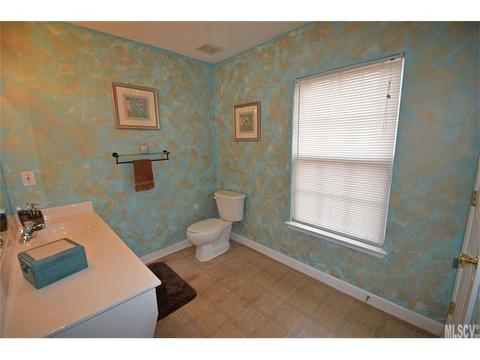 1908 9th Street Se Dr SE, Hickory, NC 28602 photo 5