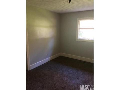 208 5th St, Conover, NC 28613 photo 5