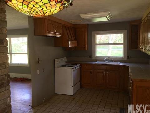 208 5th St, Conover, NC 28613 photo 13