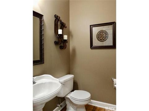 6505 Emory Dr, Hickory, NC 28601 photo 3