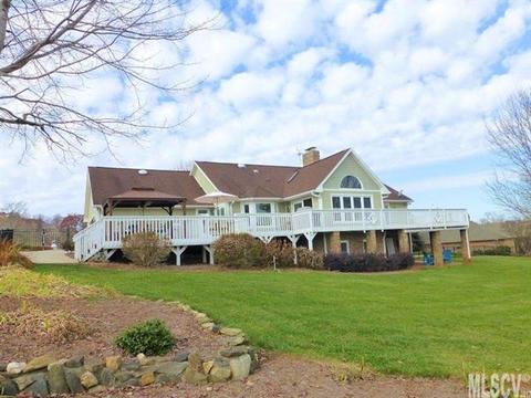 4014 Golf Dr, Conover, NC 28613 photo 1