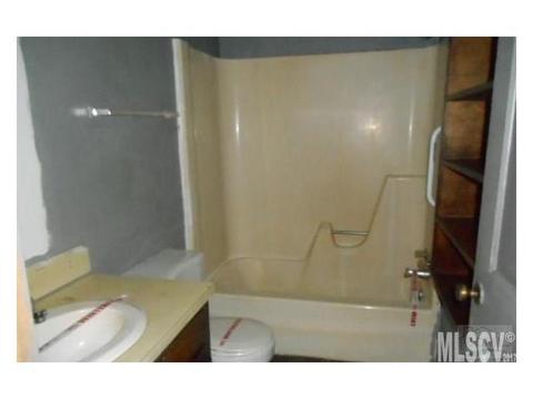 921 Engineer Rd, Bostic, NC 28018 photo 2