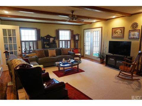 230 8th St, Conover, NC 28613 photo 8