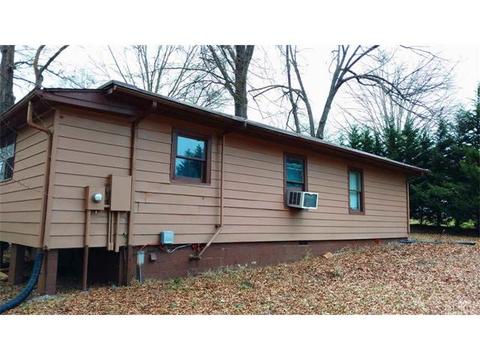315 10th St, Conover, NC 28613 photo 3