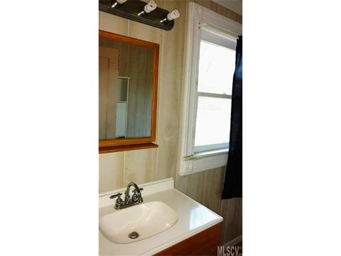 315 10th St, Conover, NC 28613 photo 9