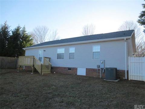 1009 33rd St, Hickory, NC 28602 photo 2