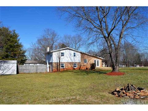 1163 Pecan St, Conover, NC 28613 photo 14