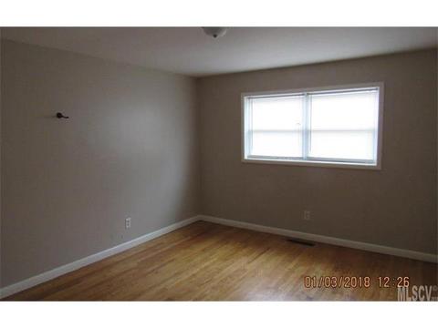 1409 8th Ave, Conover, NC 28613 photo 13