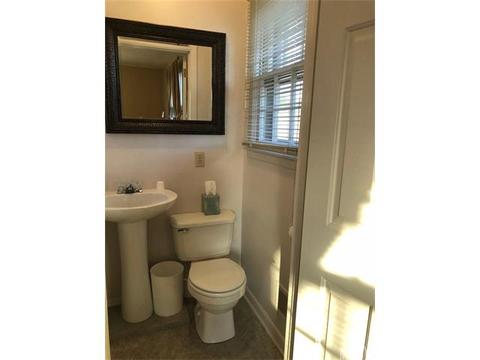 2144 Colonial Ln, Hickory, NC 28601 photo 7