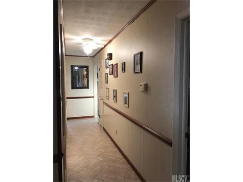 2144 Colonial Ln, Hickory, NC 28601 photo 5
