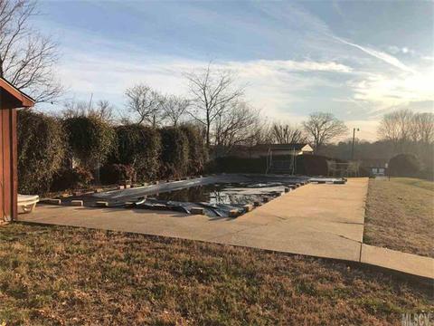 2144 Colonial Ln, Hickory, NC 28601 photo 10
