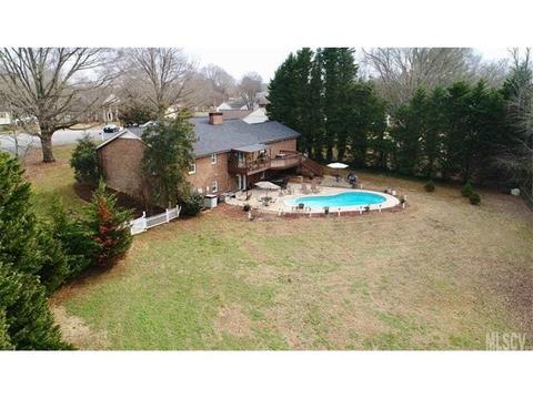 3731 9th Street Ne Dr NE, Hickory, NC 28601 photo 3