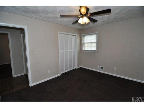 2342 25th Street Ne Dr NE, Hickory, NC 28601 photo 5