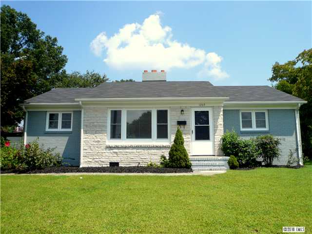 1203 Crescent St, Monroe, NC 28112 photo 2