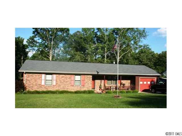 2483 Morningside Dr, Lancaster, SC 29720 photo 1