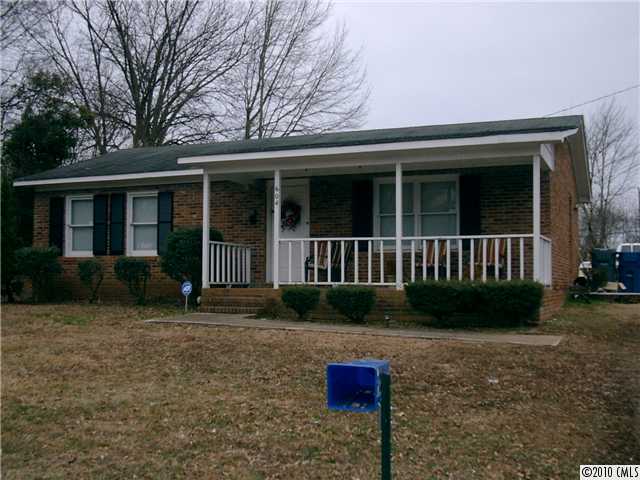 604 Brown St, Monroe, NC 28111 photo 1