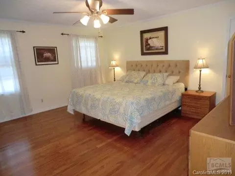 2362 Benjamin St, Morganton, NC 28655 photo 5