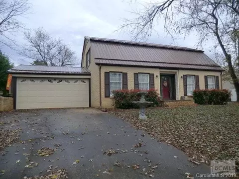 2362 Benjamin St, Morganton, NC 28655 photo 1