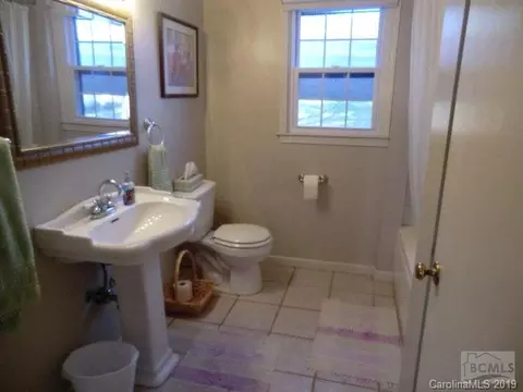 2362 Benjamin St, Morganton, NC 28655 photo 7