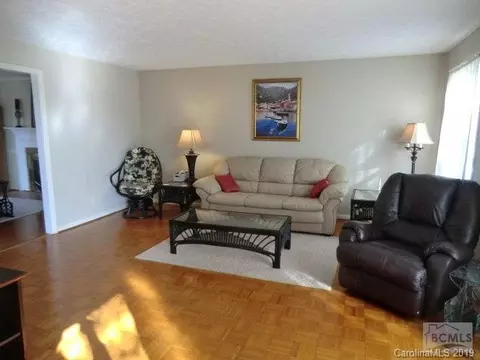 2362 Benjamin St, Morganton, NC 28655 photo 6