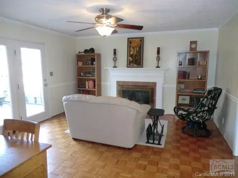 2362 Benjamin St, Morganton, NC 28655 photo 10
