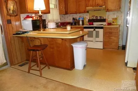 2545 Logan Dr, Valdese, NC 28690 photo 11