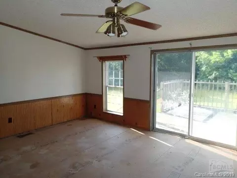 104 Roper Dr, Morganton, NC 28655 photo 6