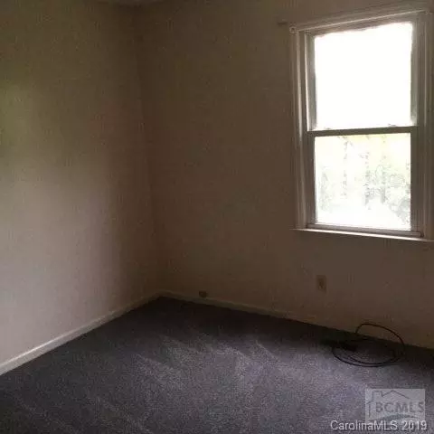 565 Causby Rd, Morganton, NC 28655 photo 5