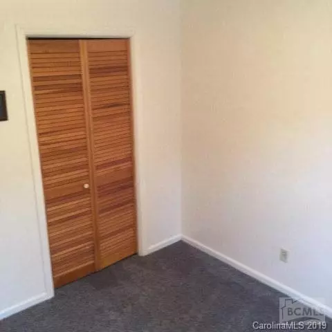 565 Causby Rd, Morganton, NC 28655 photo 8