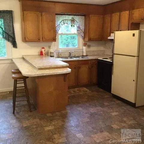 565 Causby Rd, Morganton, NC 28655 photo 13