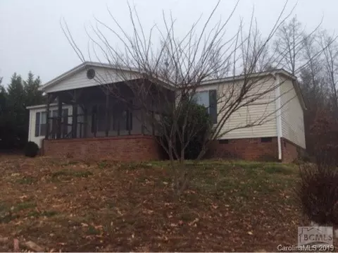 2873 Conner Cir, Morganton, NC 28655 photo 1