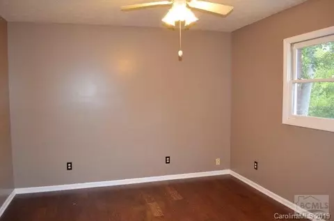 1756 Wesley Rd, Morganton, NC 28655 photo 4