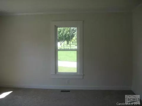 204 Mountain View St, Morganton, NC 28655 photo 8