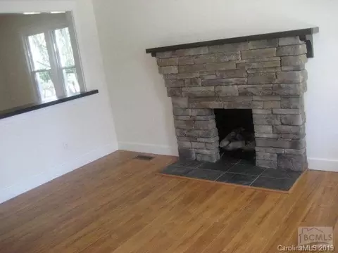 204 Mountain View St, Morganton, NC 28655 photo 5