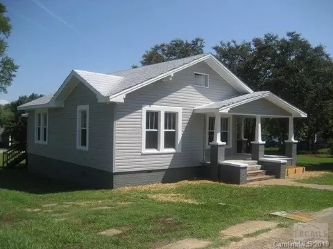 204 Mountain View St, Morganton, NC 28655 photo 2